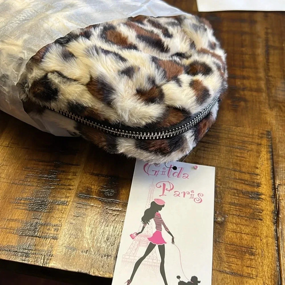 Gilda Paris Faux Fur Leopard Print Mini Backpack. NWT - Picture 5 of 6